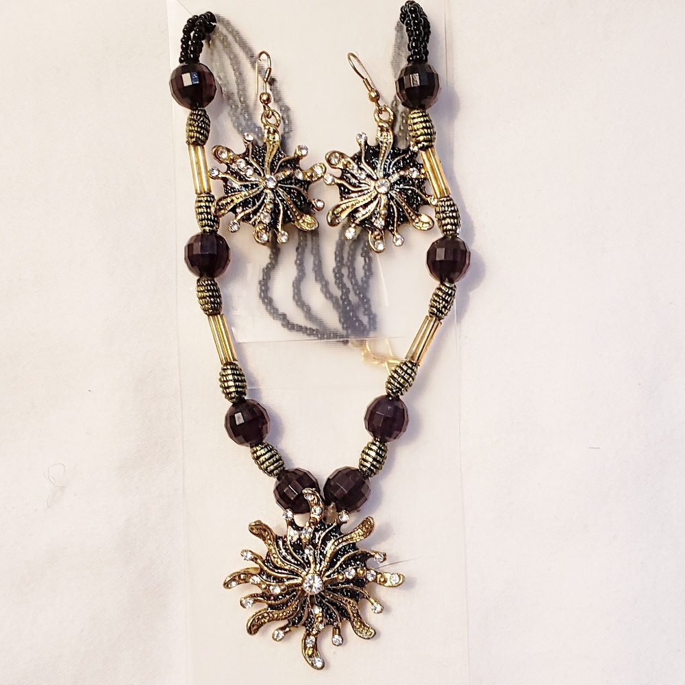 Sun necklace and earring set